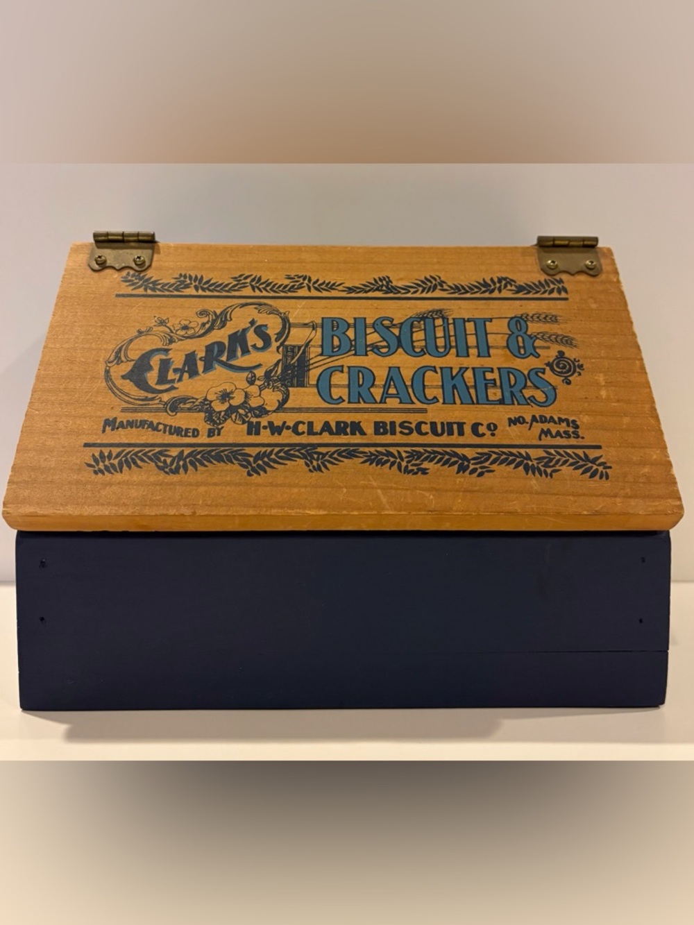 Vermont Wooden Box Co. Market Box
